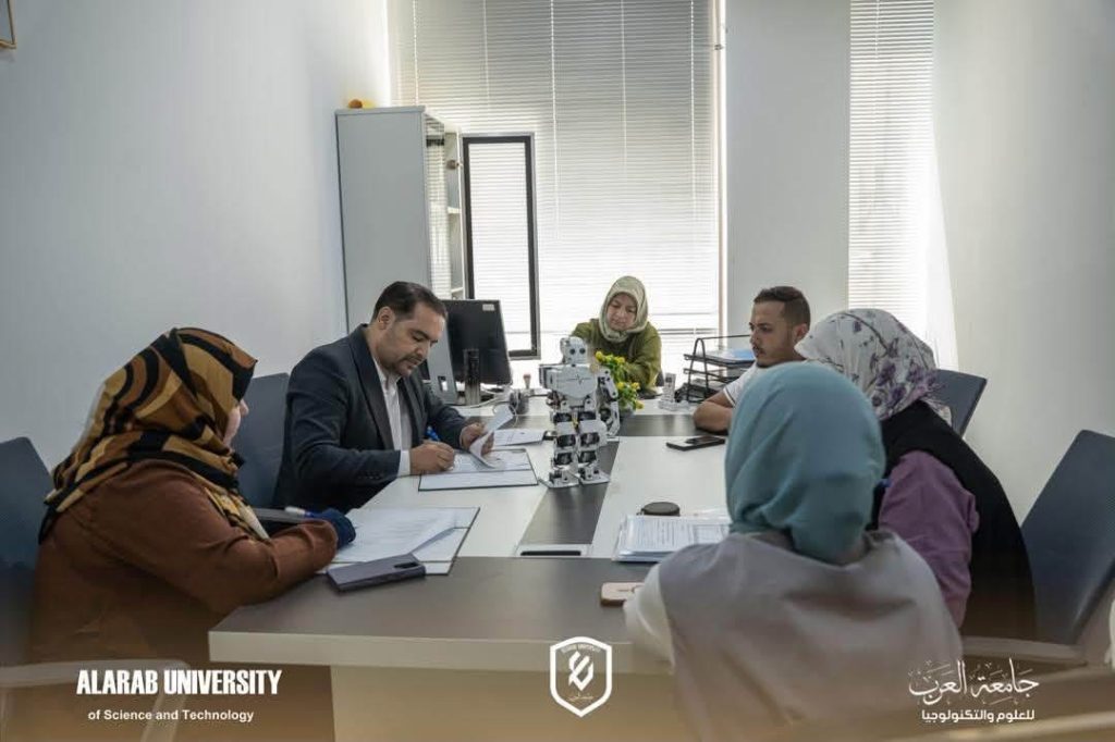 جامعة العرب للعلوم والتكنولوجيا تعقد شراكة استراتيجية مع فريق رواد الذكاء للمشاركة في مسابقة Codeavour 8.0